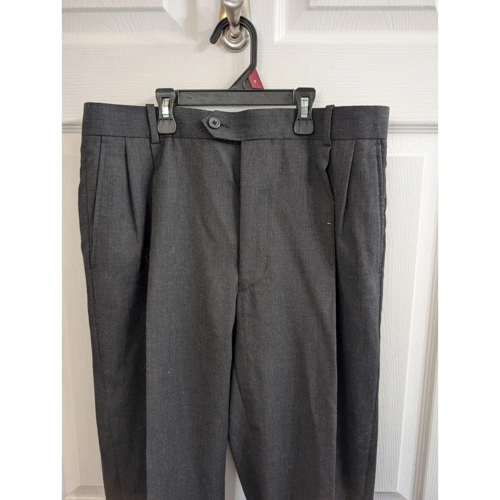 Versini Pleated Dress Pants Mens Charcoal Gray‎ 100% Wool Cuffed - Size 31